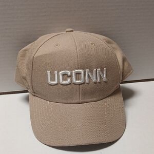 UCONN Huskies Men Tan Baseball Cap NWOT